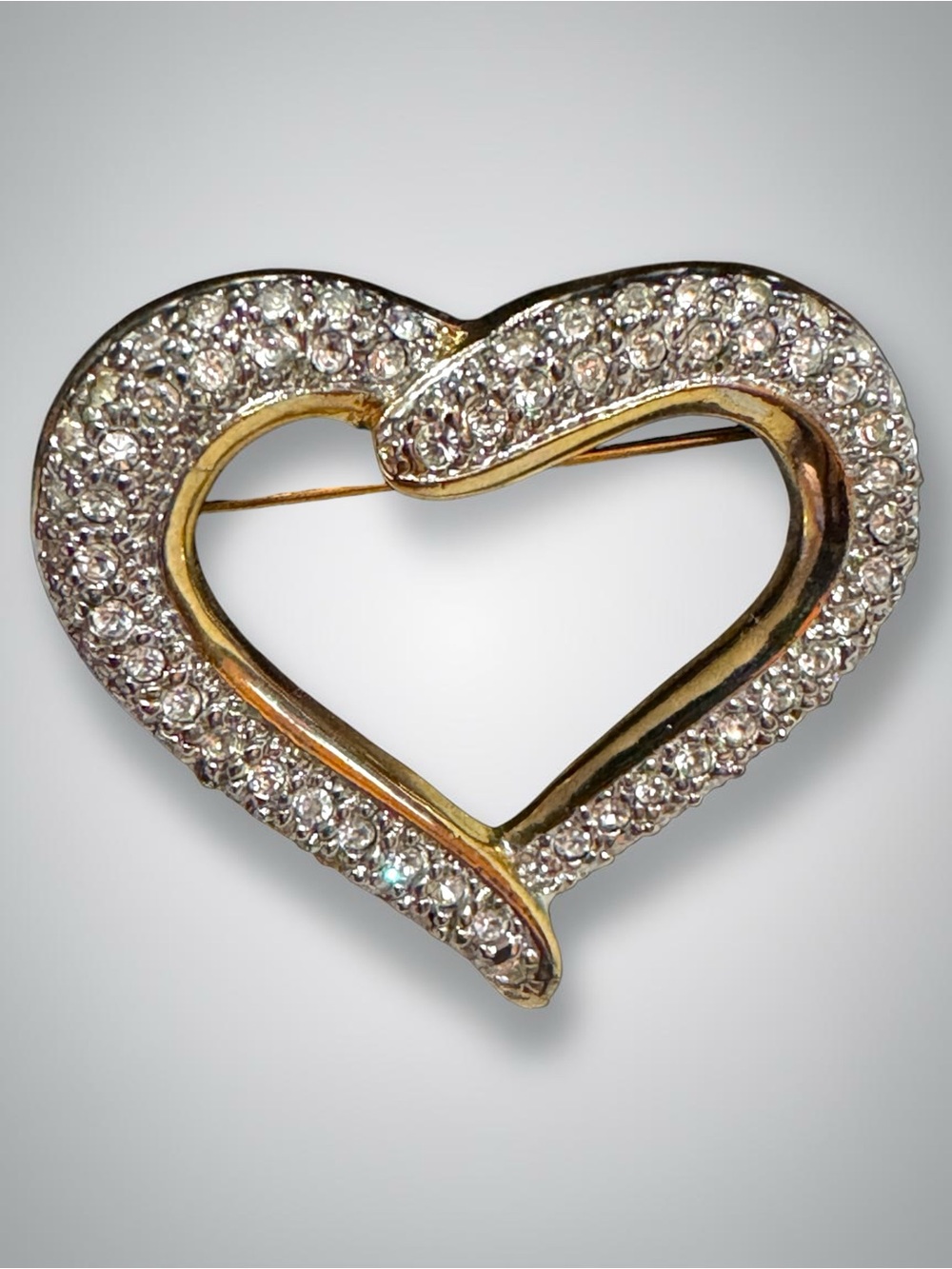 Circus Circus Las Vegas Vintage Crystal Heart Brooch. New With Tags.